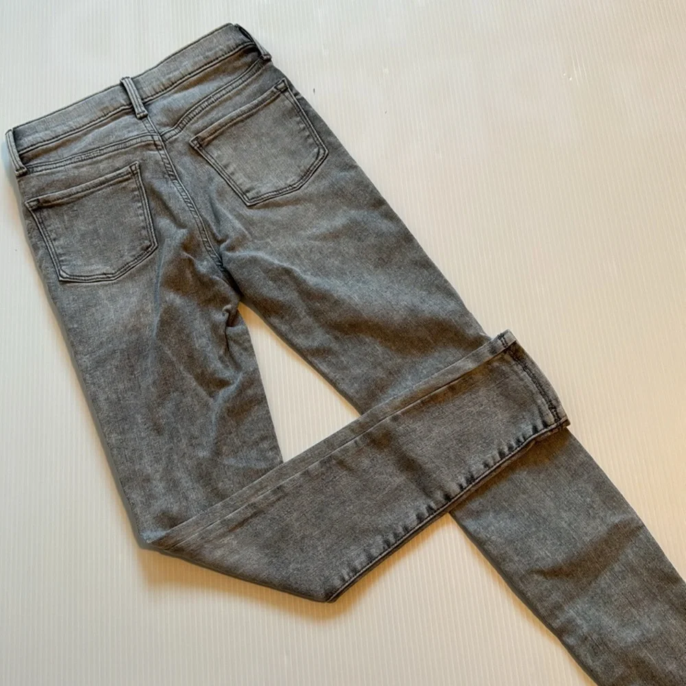 Old Navy gray 360 stretch ballerina jeggings. Girls size 12